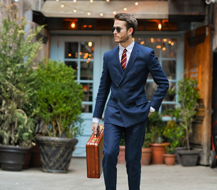 Latest fashion in men's suits